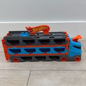 Hot Wheels Speedway Hauler Storage Carrier